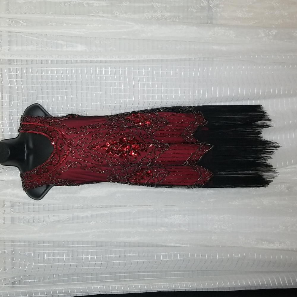 NWT Red and black beaded flapper gown XXL, perfect for holiday party